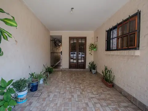 VENTA PH TIPO CASA 4 AMB-VILLA LUZURIAGA-PERMUTA