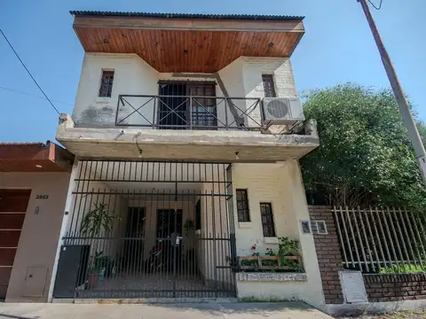 Depto Tipo Casa 5 ambientes con 2 baños