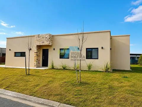 Casa construccion tradicional en lote interno - SAN RAMON PILAR DEL ESTE
