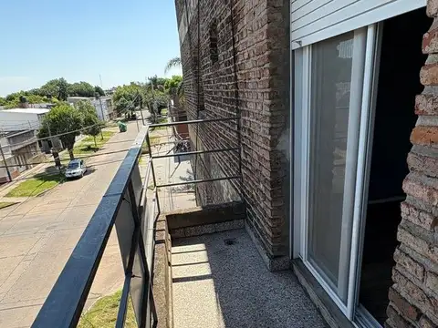 DEPARTAMENTO EN VENTA DOS DORMITORIOS - AZCUENAGA
