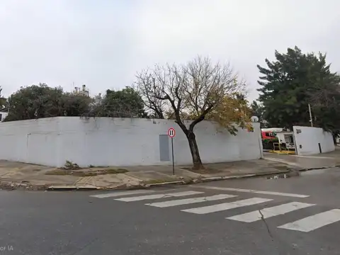 Terreno en Alquiler 77  mts Fondo