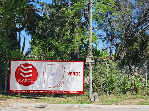 Casa a reciclar en venta en San Isidro Vias / Rolon
