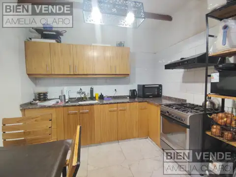 Depto Tipo Casa 4 ambientes con 2 baños
