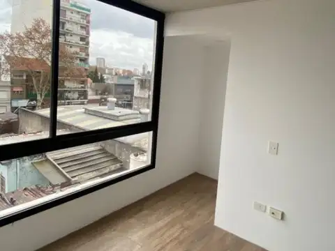 Del Temple 2700