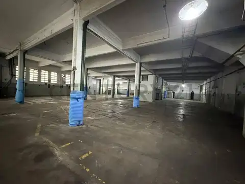 Galpón Industrial en Alquiler en Florida Oeste (Vicente López)  956 M2 TOTAL