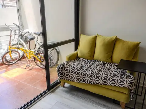 Pedernera 700, Piso 1°