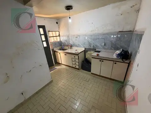 Depto Tipo Casa en Venta en Remedios de Escalada, USD 77.000