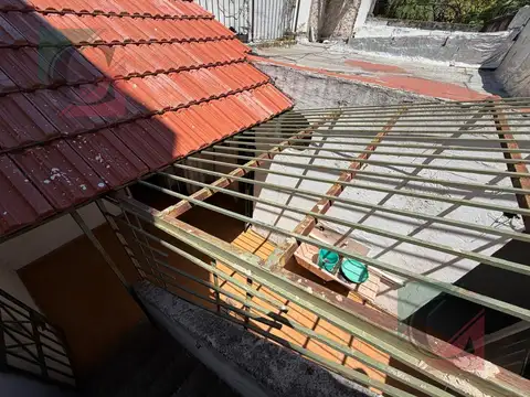 Depto Tipo Casa 4 ambientes con 2 baños