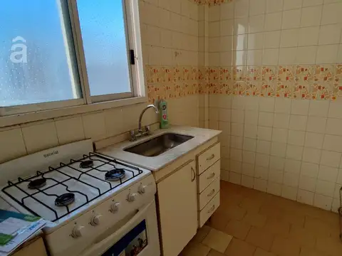 Pueyrredón  al 2700 entre Córdoba y Marengo