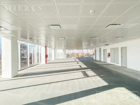 Oficina en Alquiler en Villa Martelli, USD 5.300