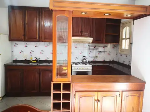 Depto Tipo Casa en Venta con 1 cocheras