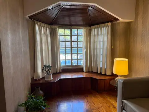 Excelente duplex de 380 mts2 en inmejorable ubicación