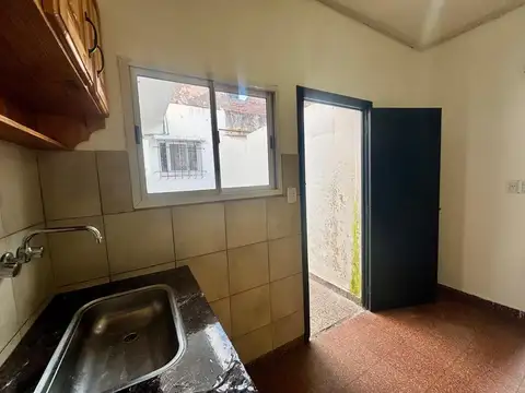 Depto Tipo Casa en Alquiler de 2 ambientes
