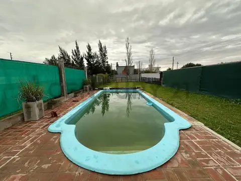 Quinta en Venta en Villa Parque Sicardi, USD 48.000