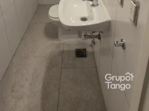 Departamento 5 ambientes con 2 baños