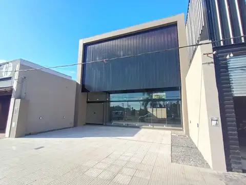 Cno. Centenario e/ 473 bis y 474