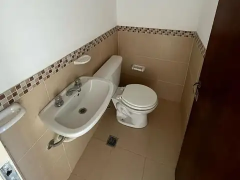 Departamento 4 ambientes con 2 baños