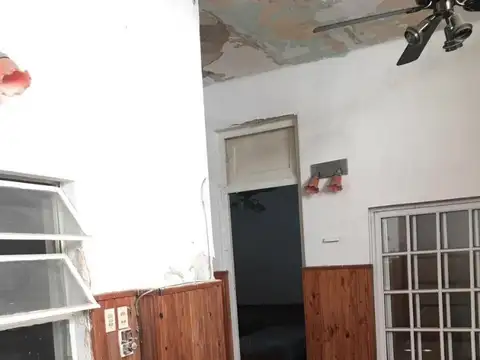 Depto Tipo Casa en Venta 42 años