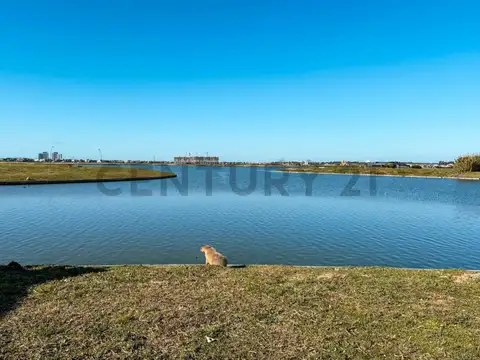 Puentes Nordelta hermoso lote en venta al lago central