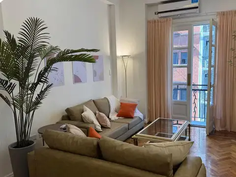 Departamento en alquiler - 3 Dormitorios 2 Baños - Recoleta