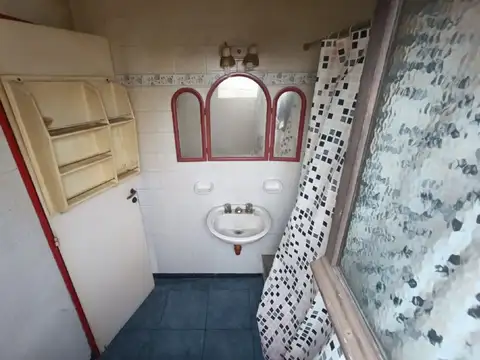 Depto Tipo Casa en Venta con 1 cocheras