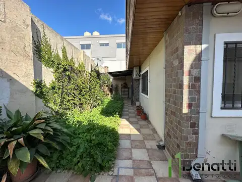 Depto Tipo Casa en Venta en Ramos Mejia, USD 82.000