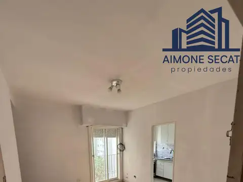 General Ricchieri 100, Piso 6