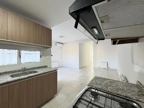 Departamento en Alquiler con 1 cocheras