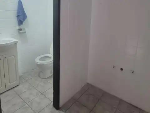 Oficina en Alquiler al Este