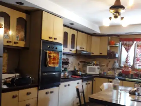 Depto Tipo Casa en Venta en Caseros, USD 120.000