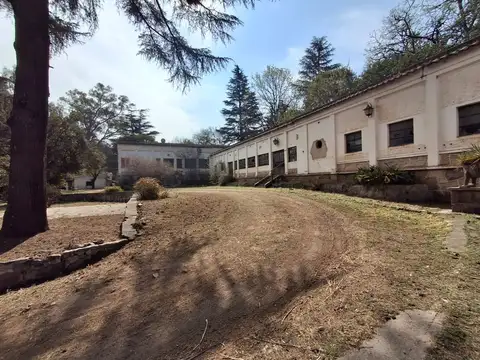 VENTA CASONA EX HOTEL LA QUEBRADA RIO CEBALLOS