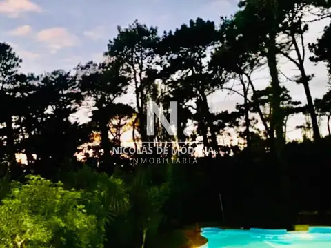 Casa 7 ambientes con 6 baños