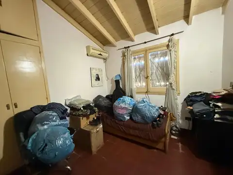 VENTA CASA 6 AMBIENTES EN CIUDAD EVITA