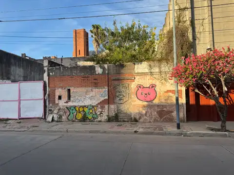 VENTA CASA A REFACCIONAR BARRIO SAN MARTIN