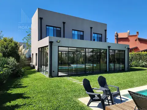 Casa 6 ambientes con 3 baños