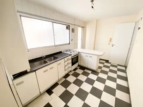 DEPARTAMENTO 4 AMBIENTES LUMINOSO EN LANUS