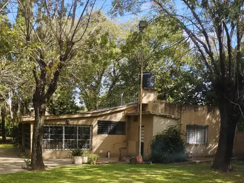 Casa 4 ambientes con 1 baño