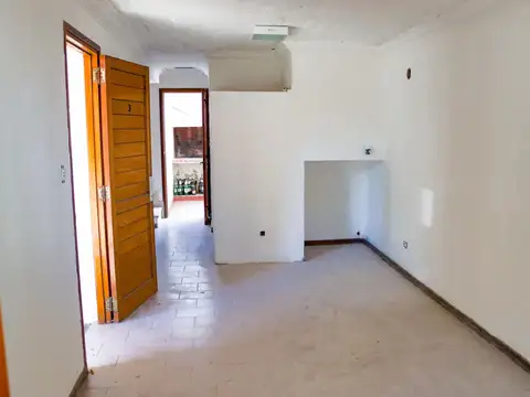 Depto Tipo Casa en Venta con 1 cocheras