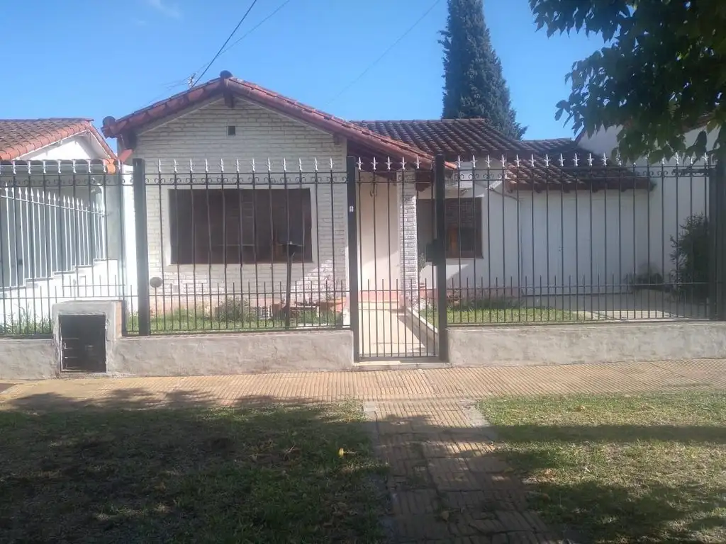 General Mosconi e/ José León Suarez y José Colombres