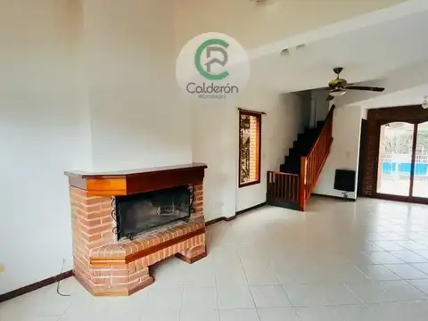 Casa en Alquiler con 4 cocheras