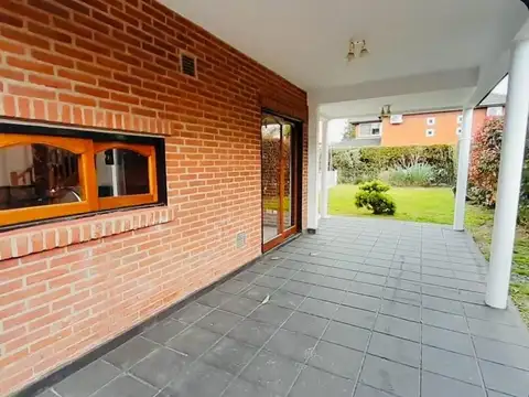 Casa en Alquiler de 3 dormitorios