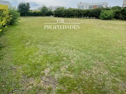 Terreno en Venta en Ayres Plaza, USD 265.000