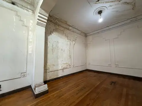 VENTA CASA A RECICLAR CUARTA SECCIÓN