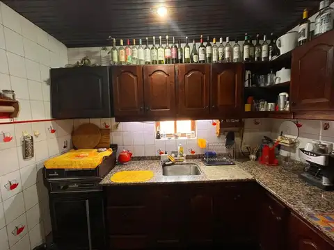 Casa 3 ambientes con 2 baños