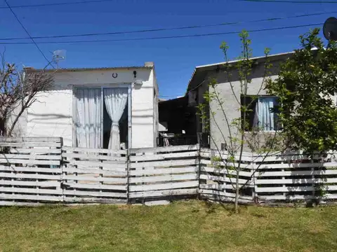 Tres Casas Generando Renta en Venta en El General