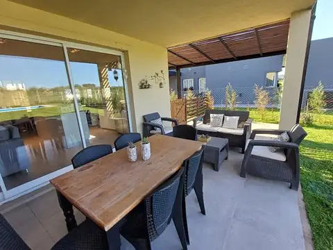 ALQUILER CASA 4 AMB CON PISCINA - B° SAN SEBASTIÁN