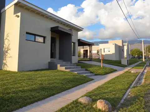 Depto Tipo Casa Monoambiente con 2 baños