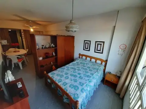 calle 23 623 , Piso 10
