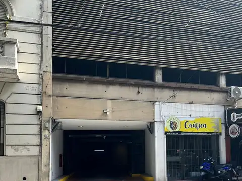 VENTA COCHERA - RECOLETA