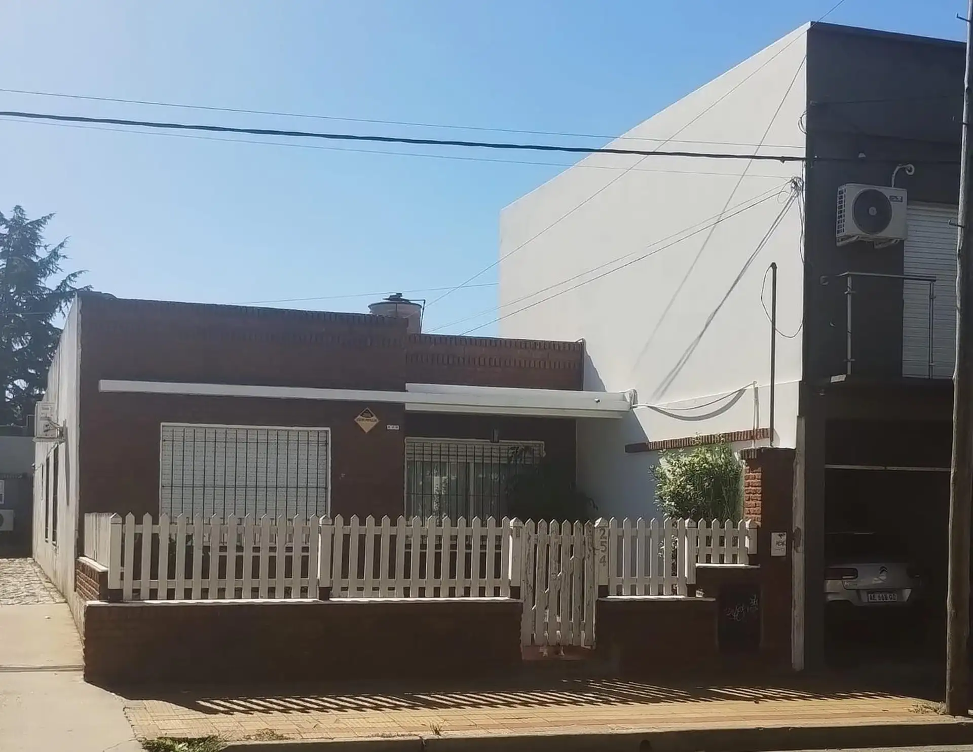 Casa 3 dorm, 110m² con patio y parrilla — Centro